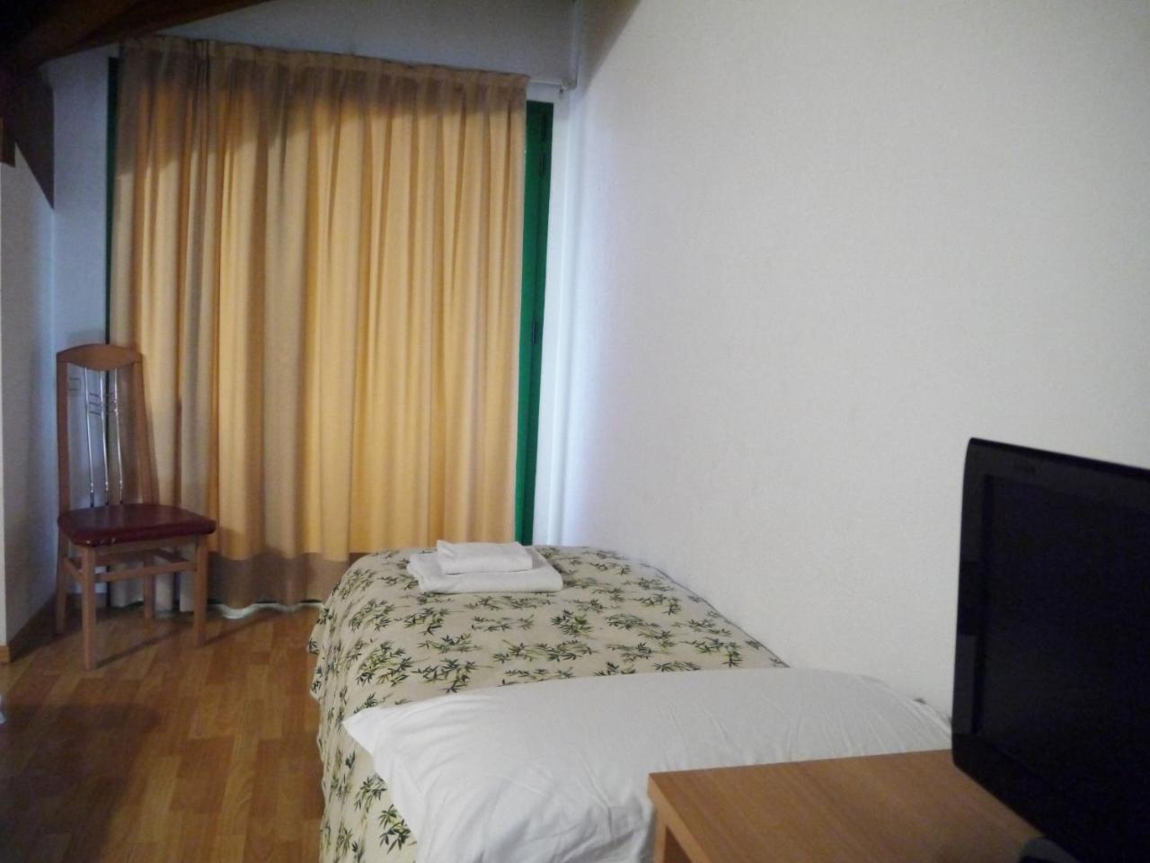 Hotel Oasi Múggia Buitenkant foto